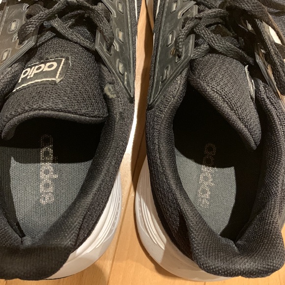 Adidas Cloud Foam athletic shoes- size 6 - Picture 13 of 16